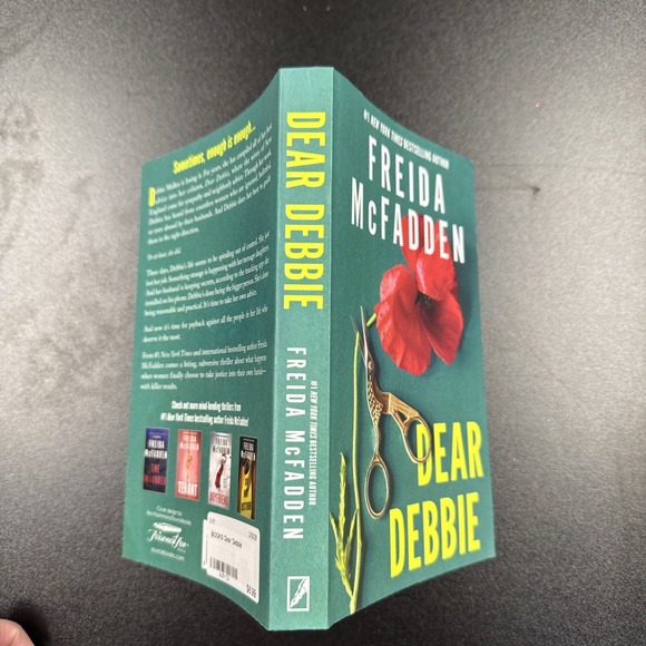 Dear Debbie by Freida McFadden (2026, Trade Paperback) - Picture 3 of 4